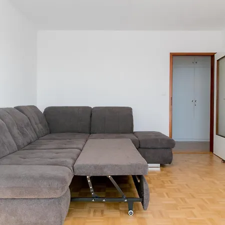 Private Apartment Lez-Mitte